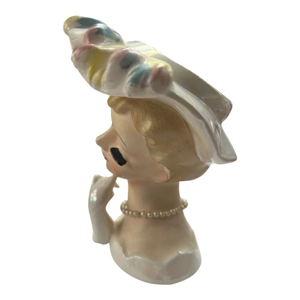 Lefton Head Vase Woman Hat Red Lips White Hat‎ 1843 With Pearl Necklace Vintage
